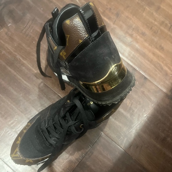 LV Run Away Sneakers in size 38. - Picture 13 of 15